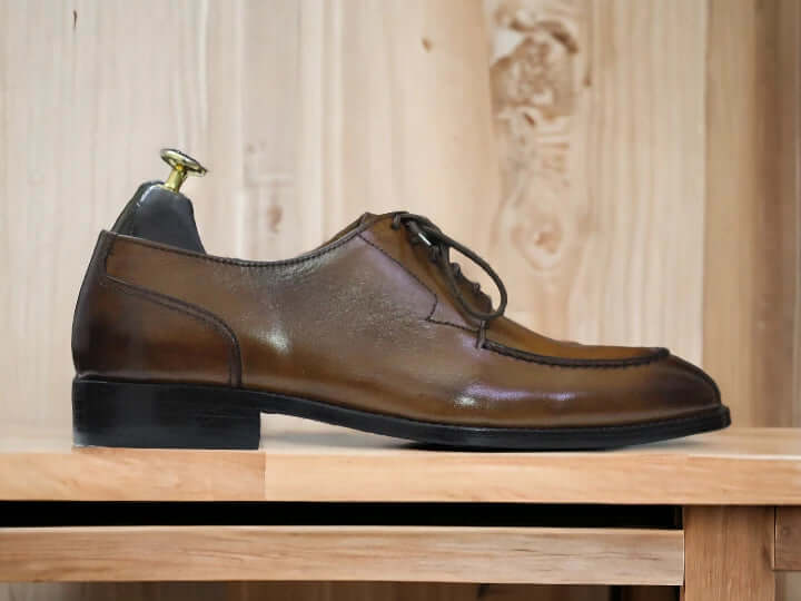 Split-toe Full-grain Leather Derby Shoes in Brown for Men