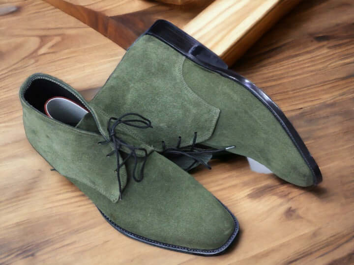 Made from the highest quality leather, these Chukka boots for men combine style and durability. Their cushioned insoles provide extra comfort and support, while their non-slip treads provide superior grip and traction. With a sleek design and minimalistic aesthetic, these boots are perfect for any occasion.