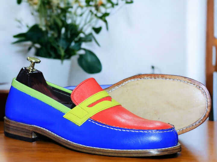 Experience the best of luxury with the Multi Color Loafer. Crafted from the finest materials, this stylish loafer incorporates a multi-colored design, making it the perfect combination of elegance and comfort. Enjoy long-term reliability with superior construction quality and ultimate functionality.