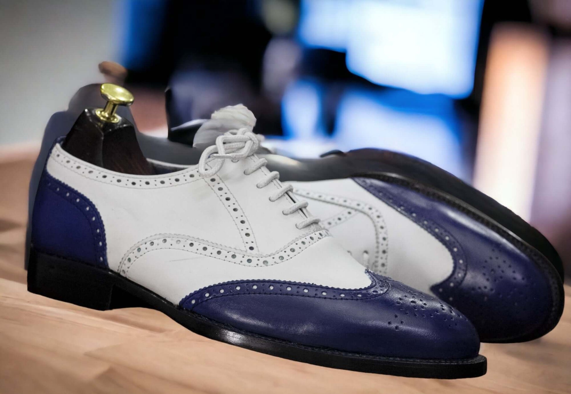 Blue White Oxford Brogue Wing Tip Shoes