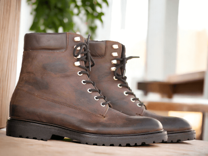 These Hand Painted Brown Vintage Leather Boots feature a chunky sole and are crafted from high-quality leather. The hand-painted design adds a unique and stylish touch to these boots. With their sturdy construction and vintage look, these boots are perfect for any fashion-forward individual looking to make a statement.